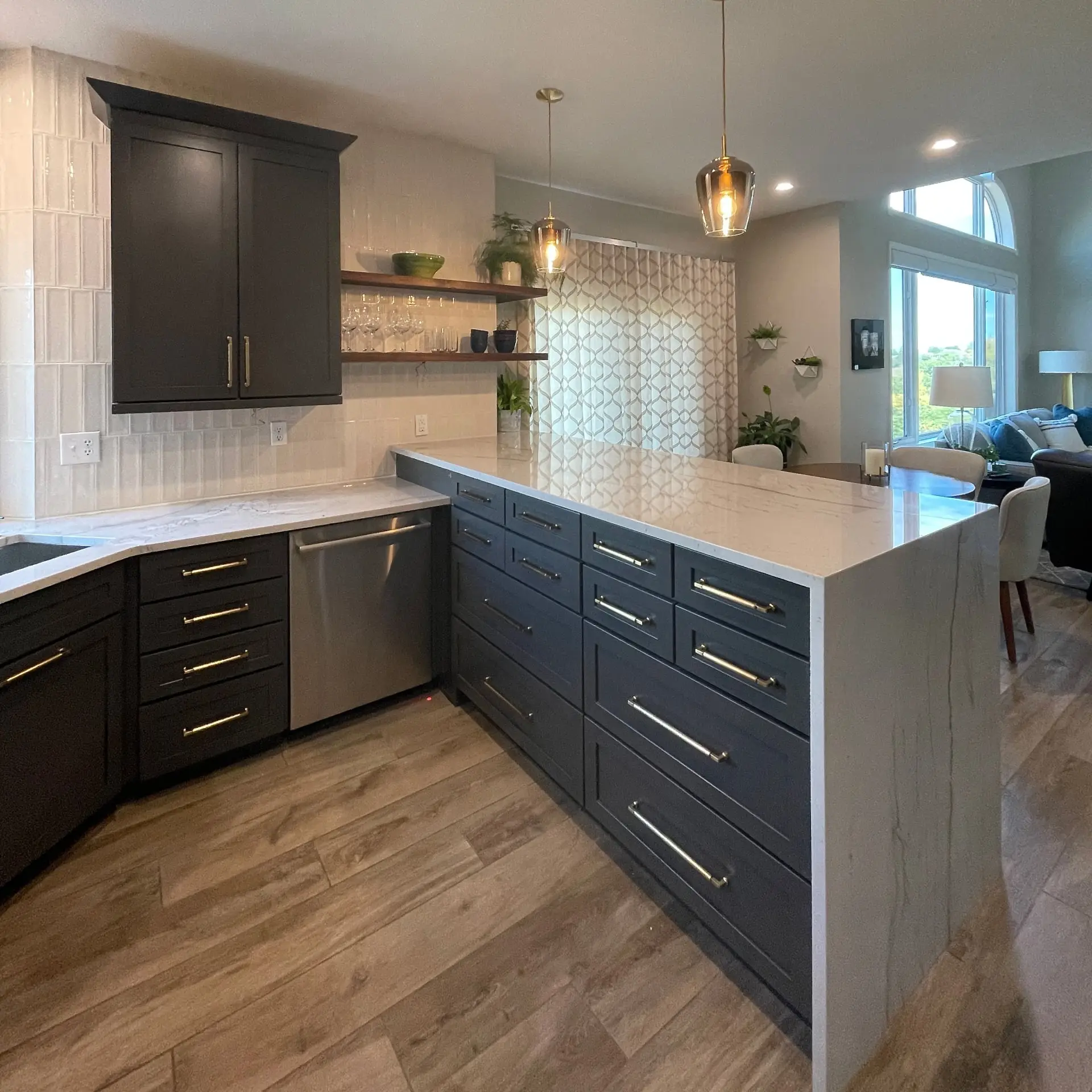 Dynamic_Interiors_Windsor_Residence_2_compressed